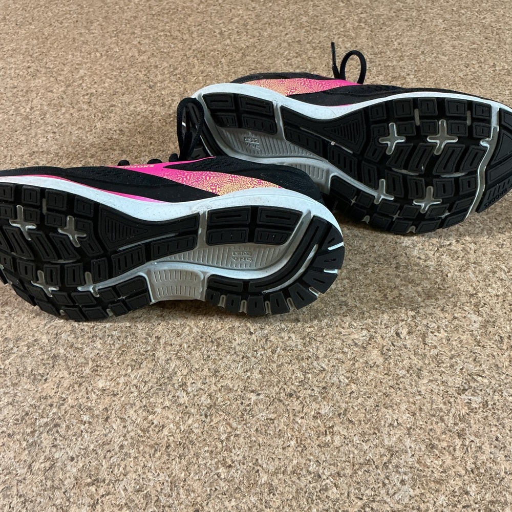 Brooks Women's Athletic Shoes in Black and Pink - Picture 2 of 7